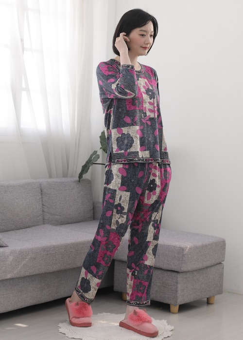 애비뉴투지 엄마옷 플라워 라운지룩 여성 봄 가을 긴팔 티셔츠 통바지 세트 홈웨어 잠옷 파자마 H02215