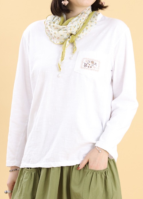애비뉴투지 엄마옷 자연 순 면 단색 여성 봄 가을 긴팔 자수 라운드 티셔츠 A04258 50대 60대 중년여성